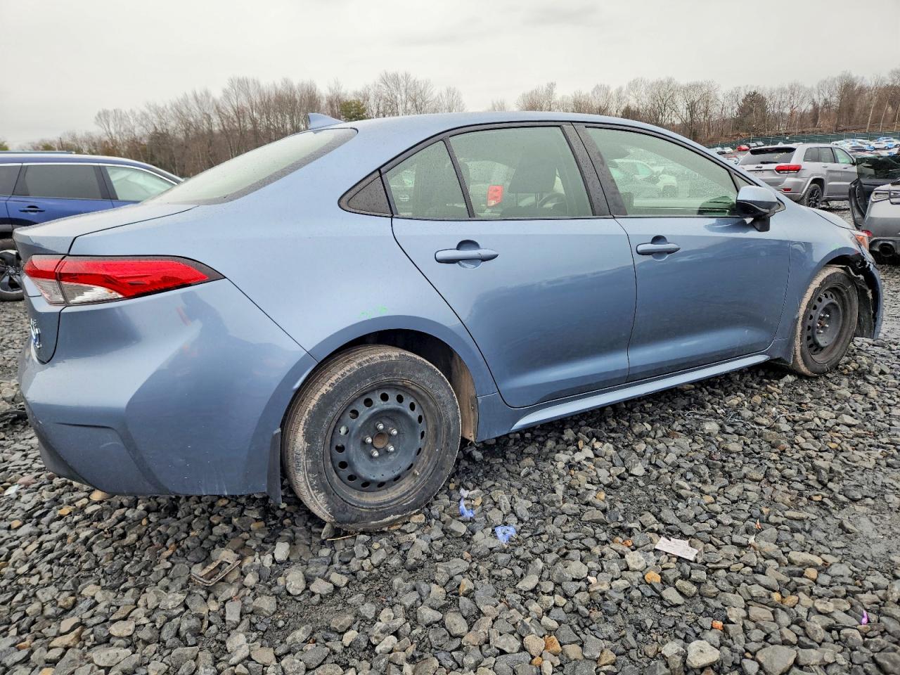 2023 TOYOTA COROLLA LE photo 3