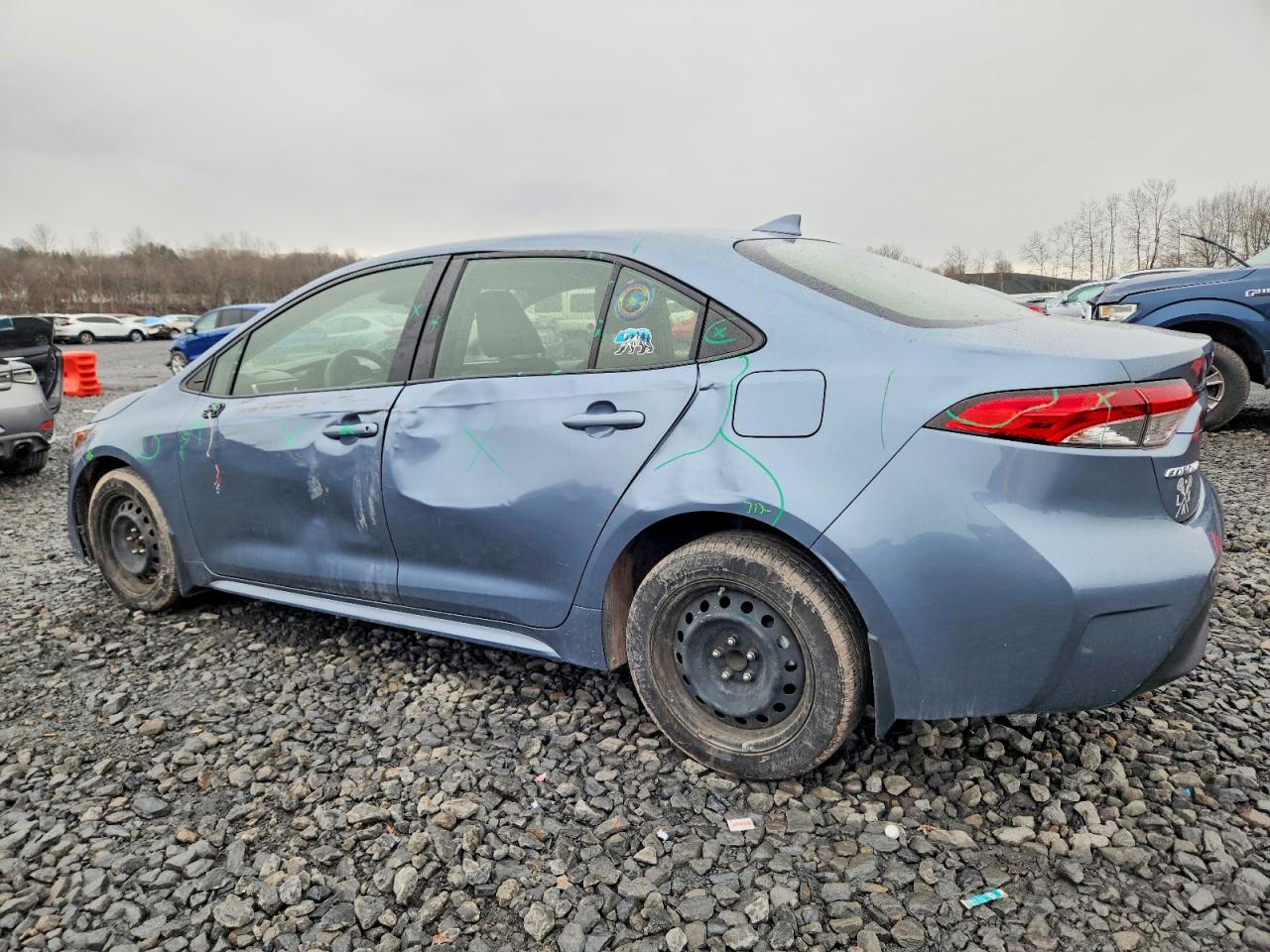 2023 TOYOTA COROLLA LE photo 2