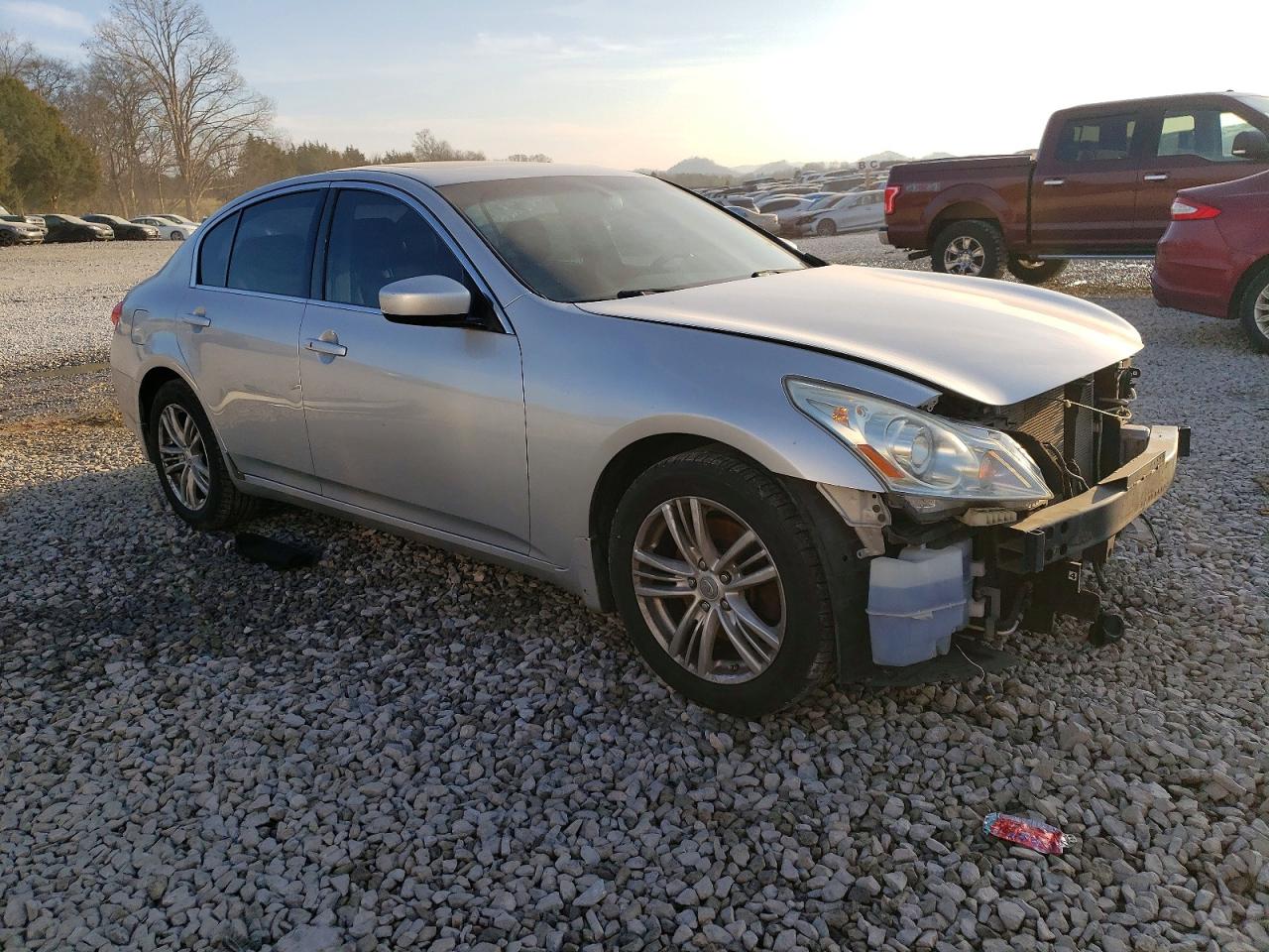 2011 INFINITI G37 photo 7