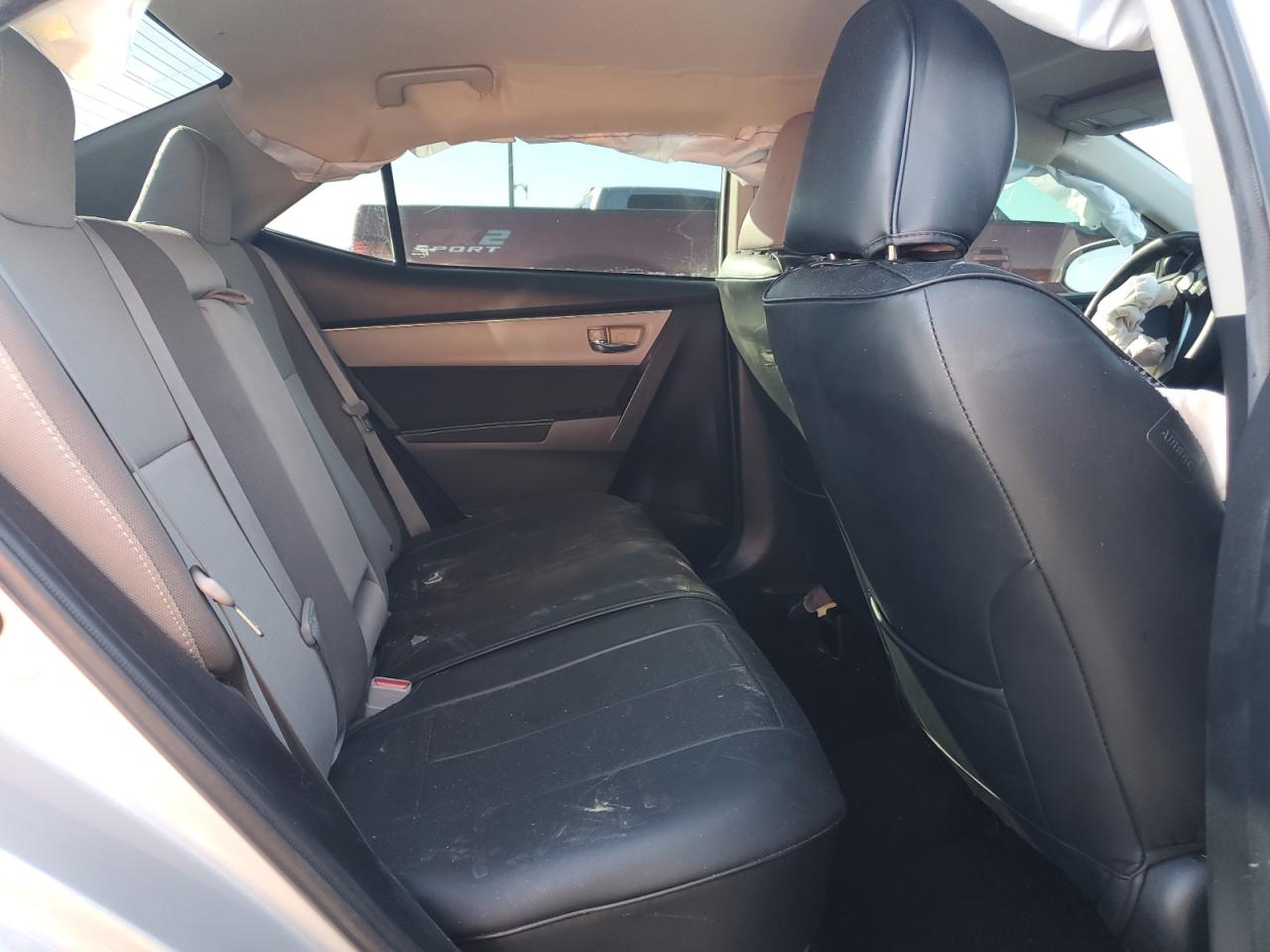 2017 TOYOTA COROLLA L photo 10