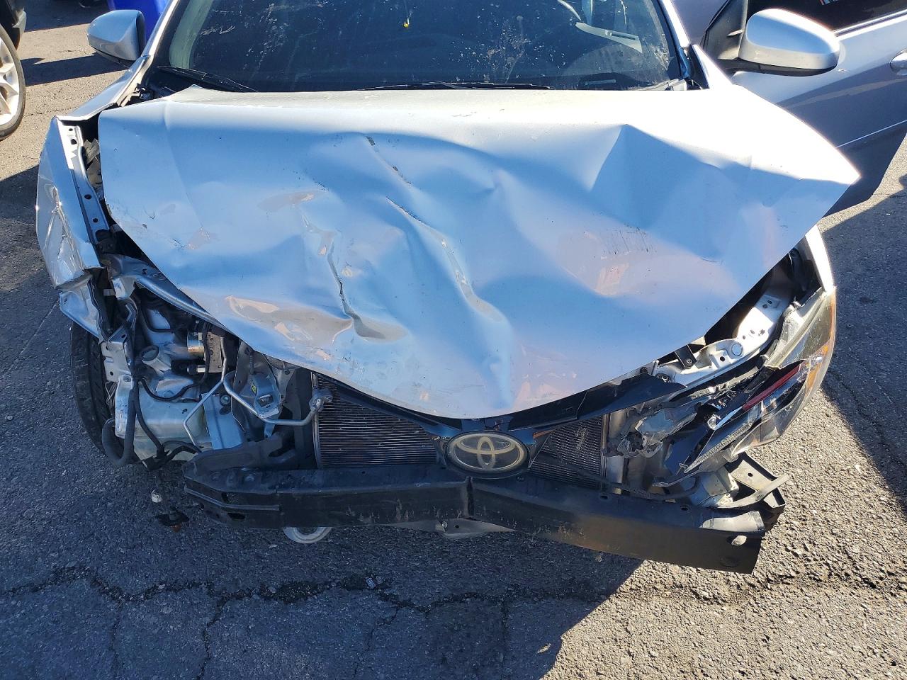 2017 TOYOTA COROLLA L photo 11