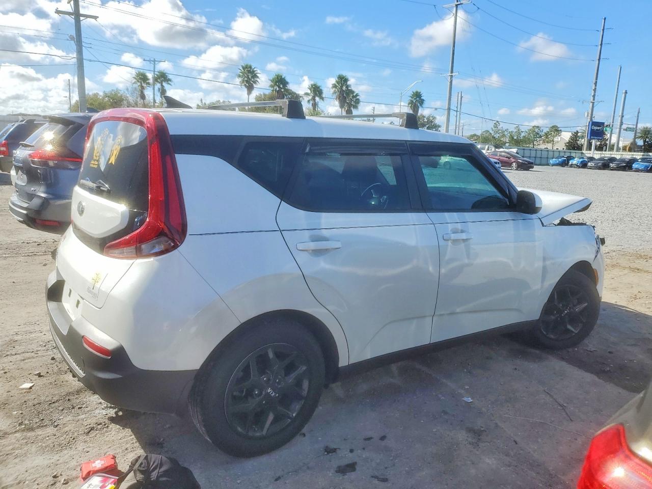 2020 KIA SOUL LX photo 5