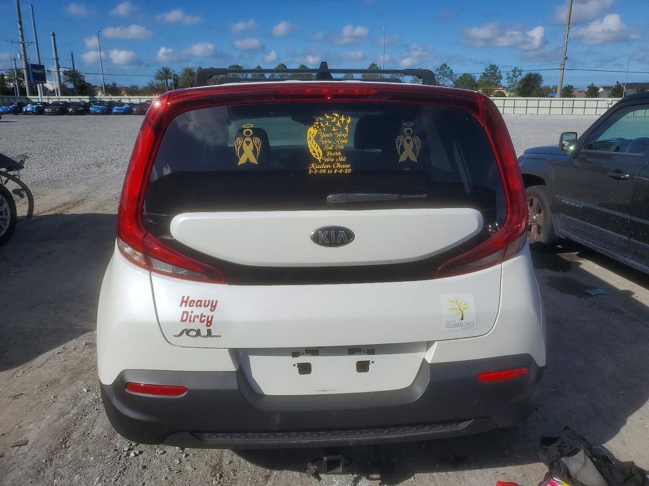 2020 KIA SOUL LX photo 11