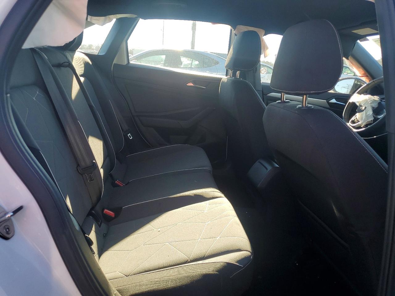2025 VOLKSWAGEN JETTA SPORT photo 10