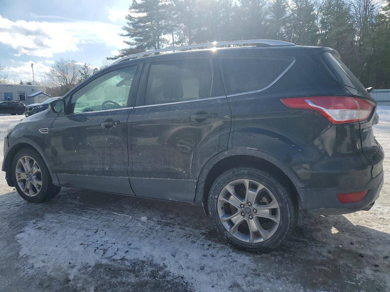 2015 FORD ESCAPE TITANIUM photo 2