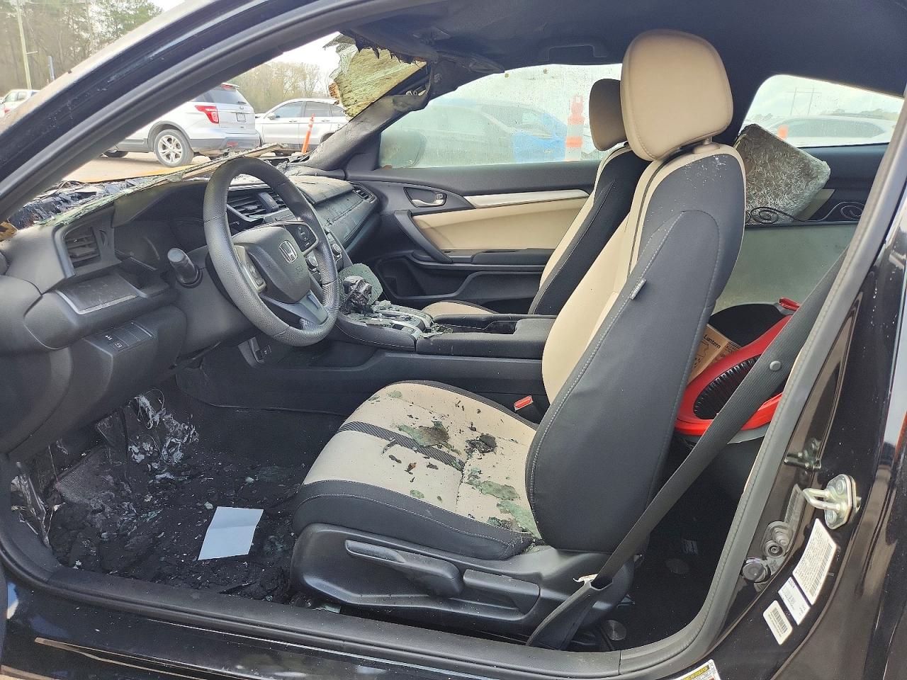2017 HONDA CIVIC LX photo 7