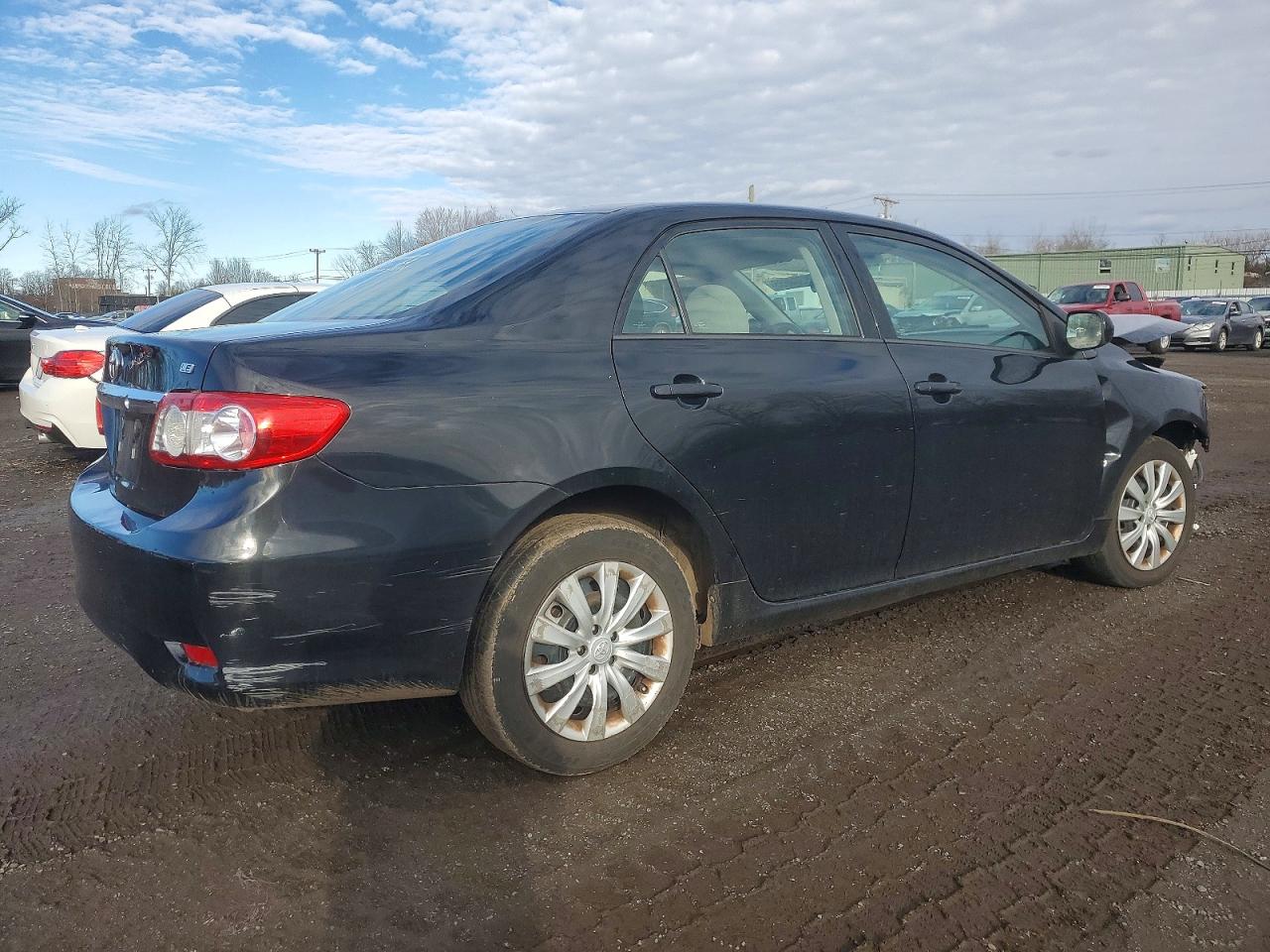 2012 TOYOTA COROLLA BASE photo 3