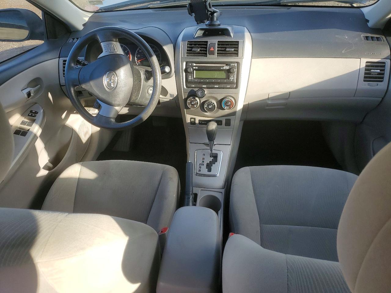 2012 TOYOTA COROLLA BASE photo 8