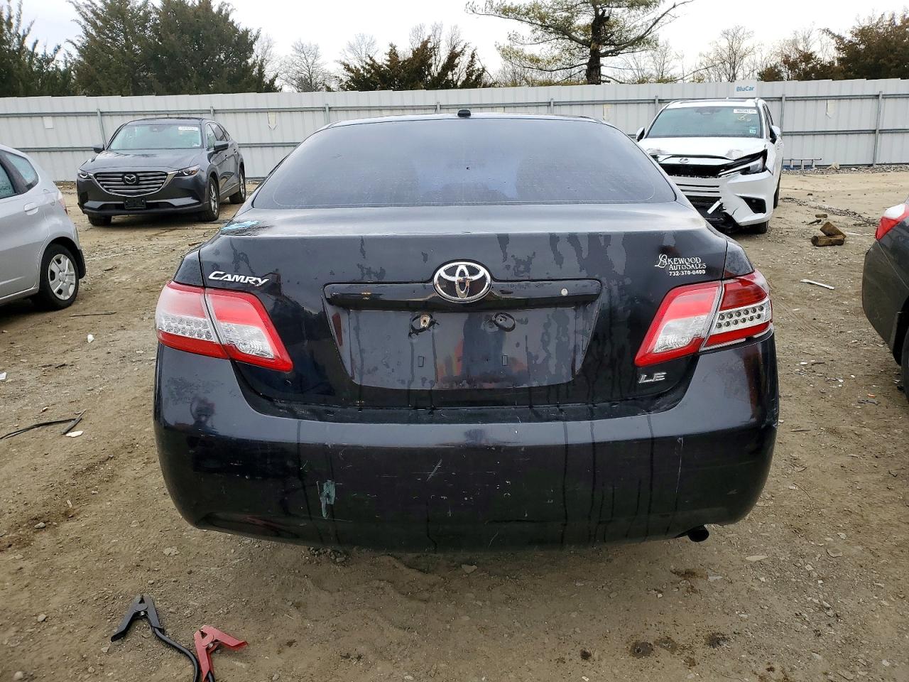 2011 TOYOTA CAMRY BASE photo 6