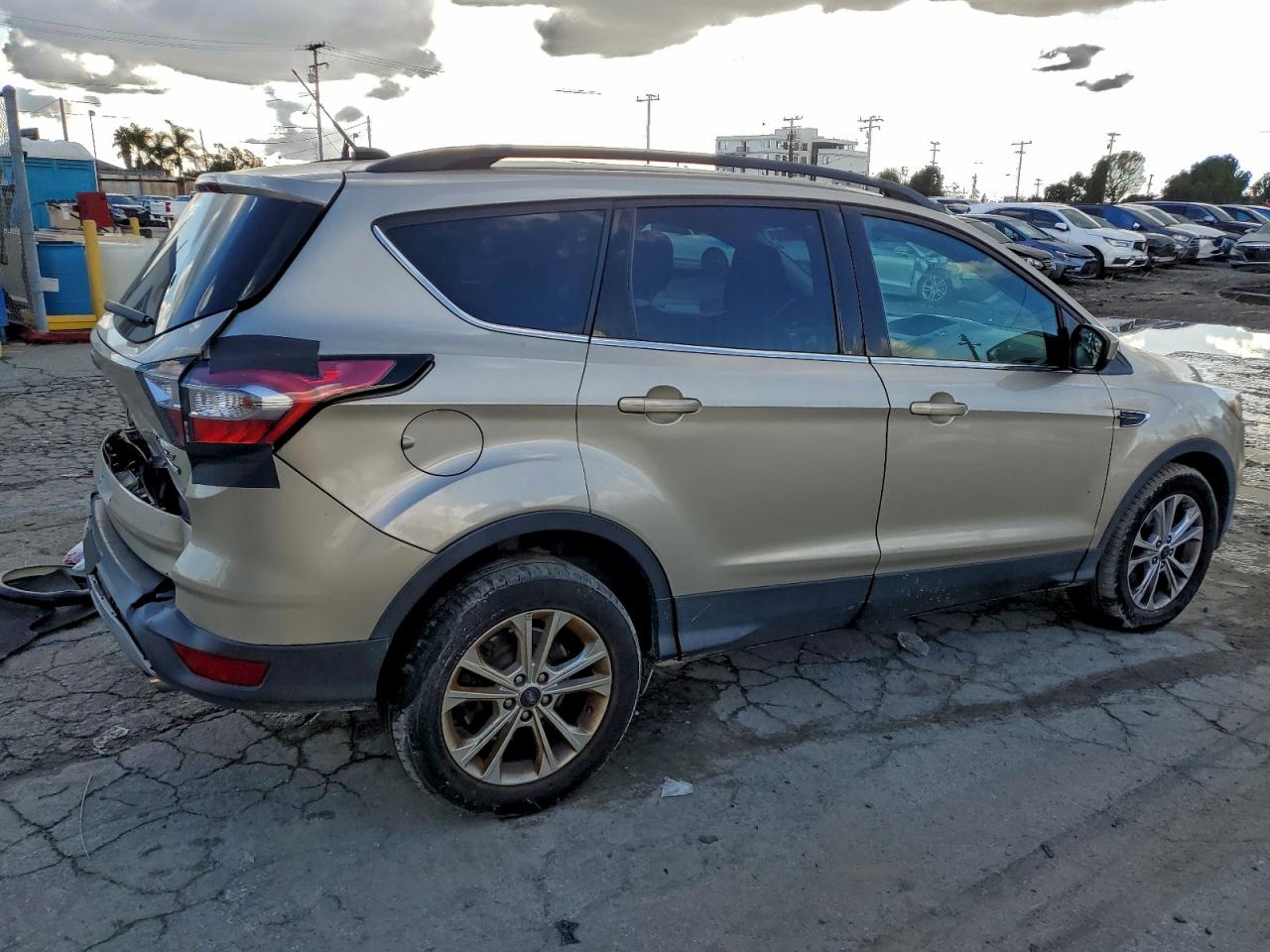 2018 FORD ESCAPE SE photo 3