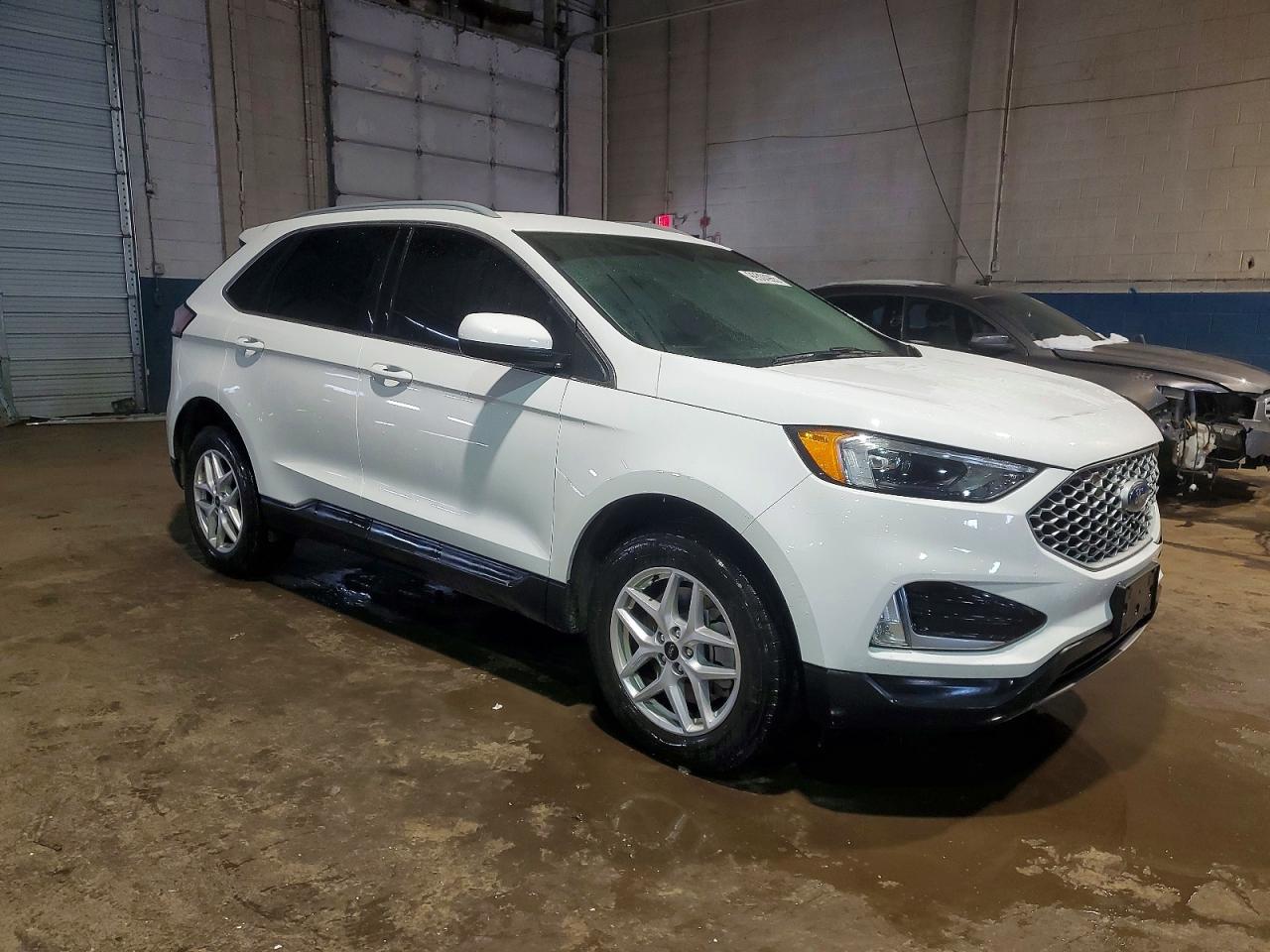 2024 FORD EDGE SEL photo 4