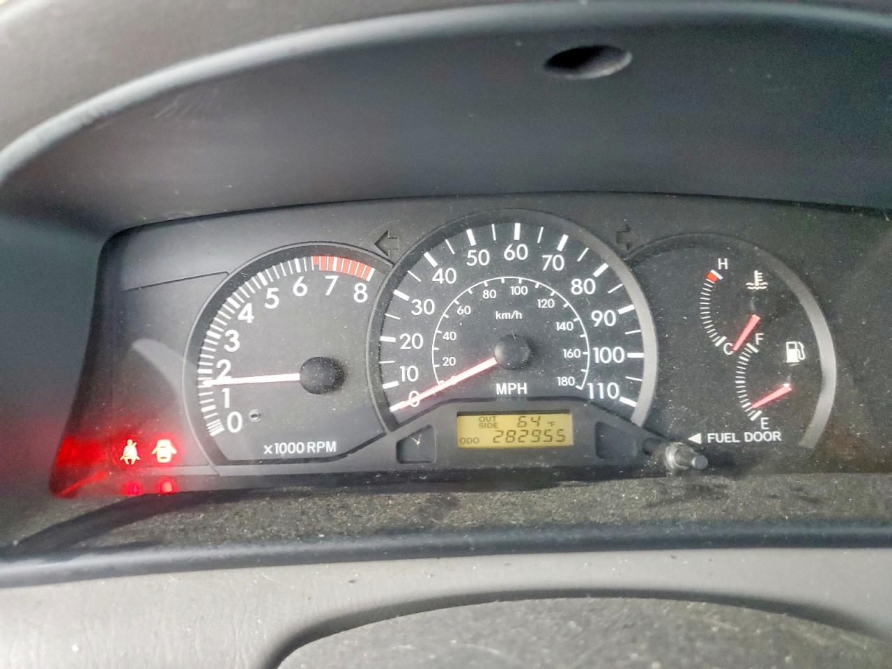 2004 TOYOTA COROLLA CE photo 9