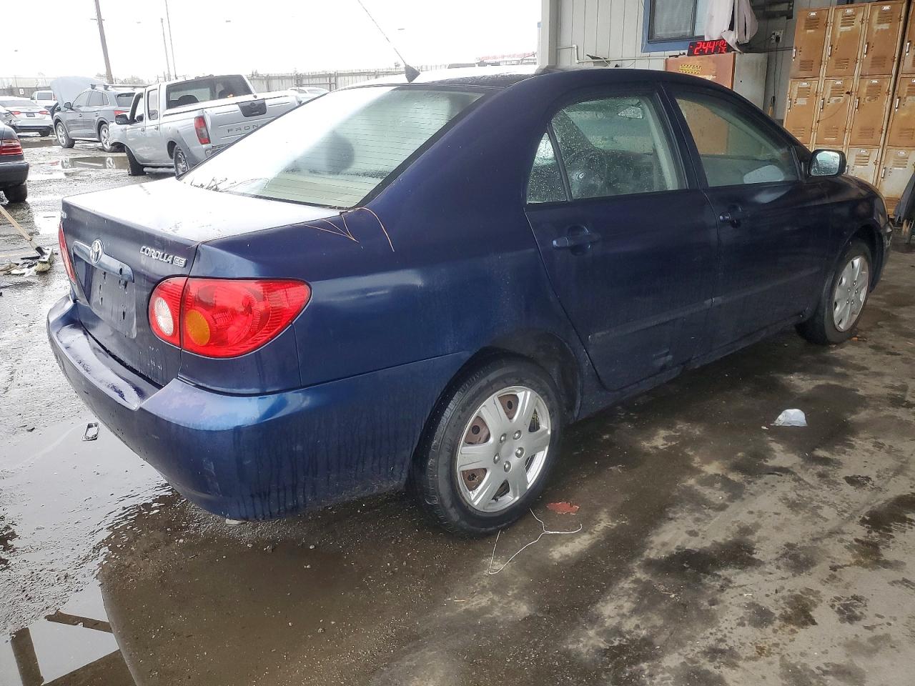 2004 TOYOTA COROLLA CE photo 3