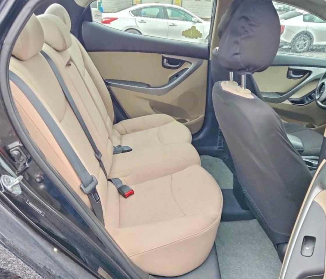 2015 HYUNDAI ELANTRA SE photo 10