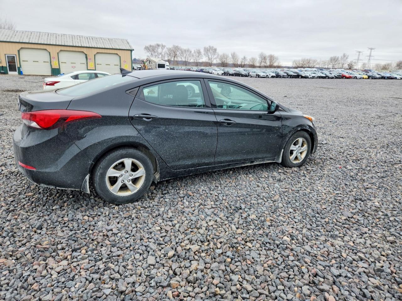 2015 HYUNDAI ELANTRA SE photo 3