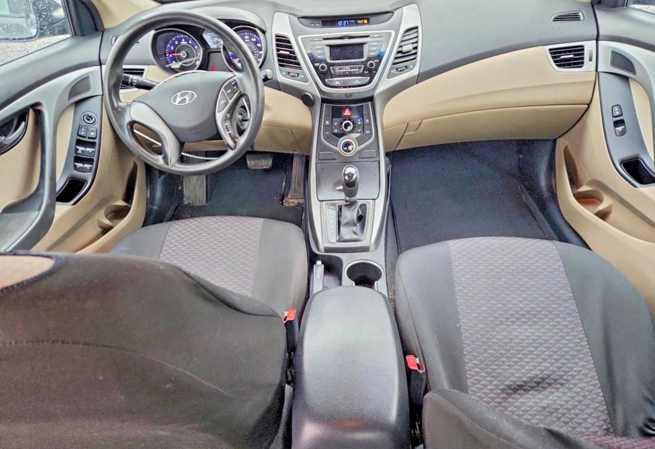 2015 HYUNDAI ELANTRA SE photo 8