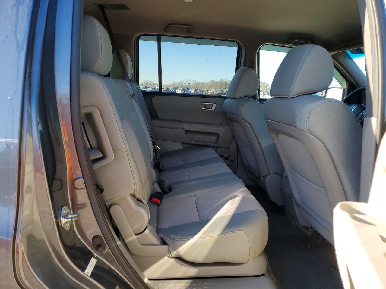 2013 HONDA PILOT EX photo 21