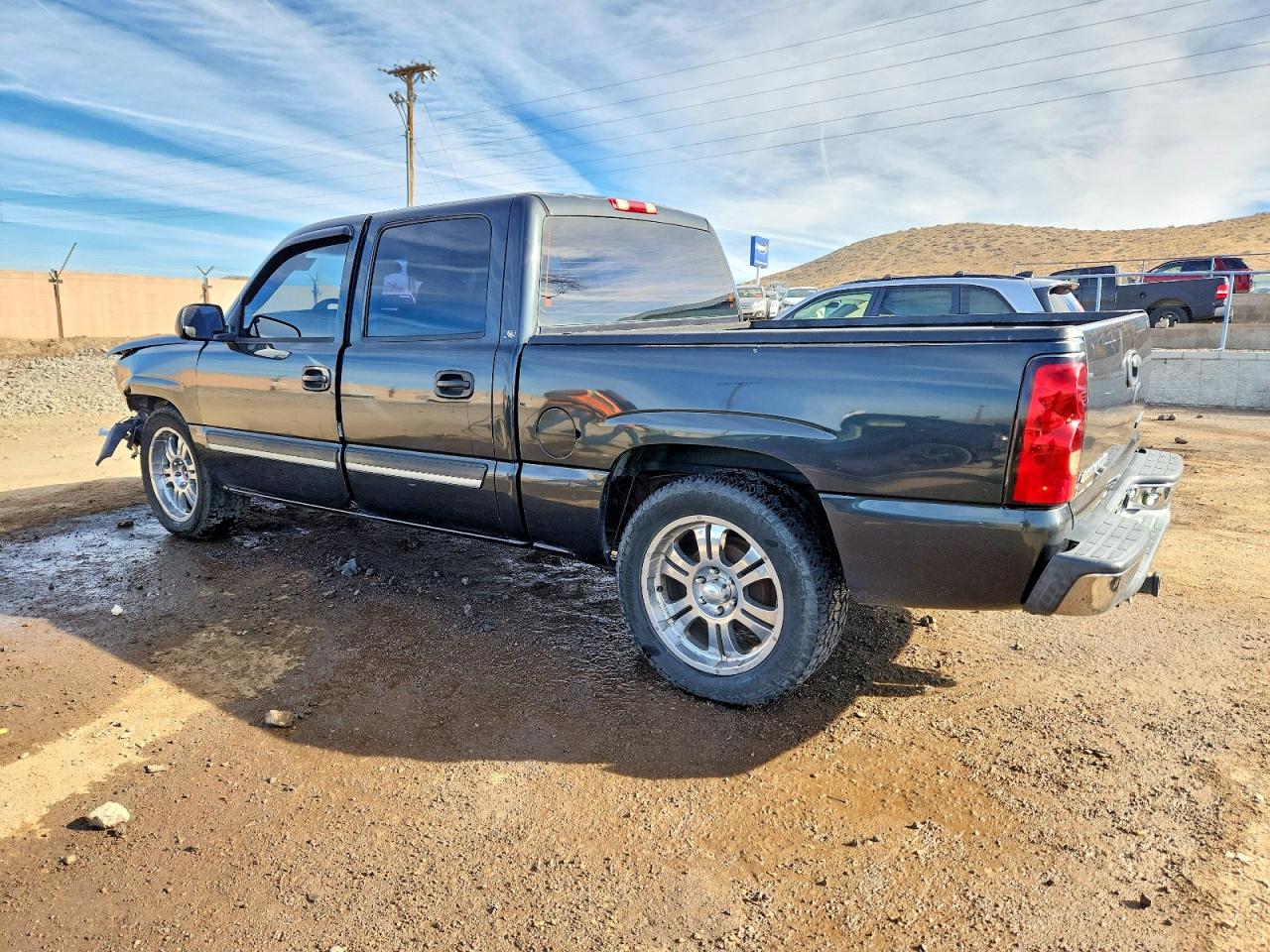 2005 CHEVROLET SILVERADO C1500 photo 2