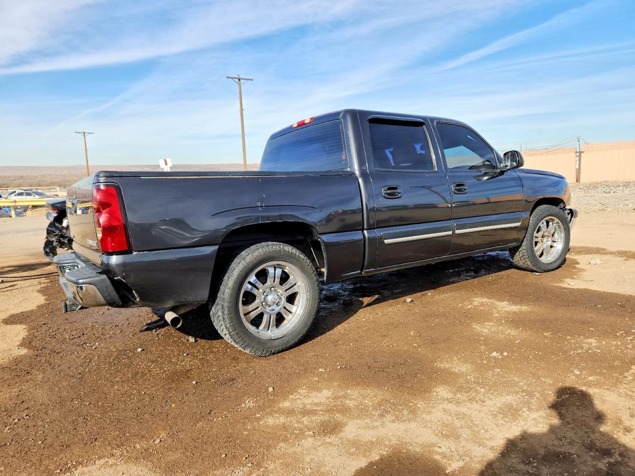 2005 CHEVROLET SILVERADO C1500 photo 3