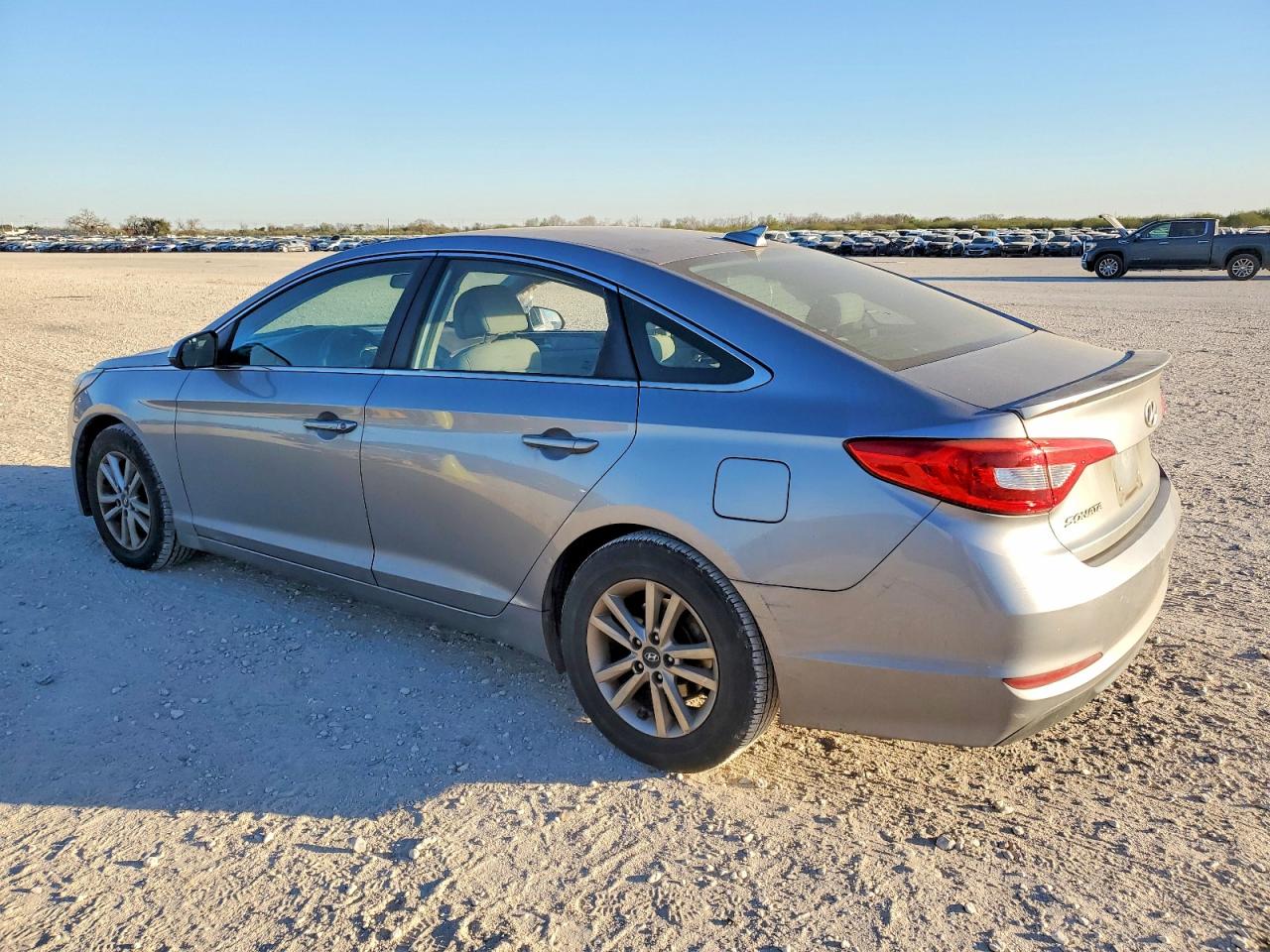 2016 HYUNDAI SONATA SE photo 3