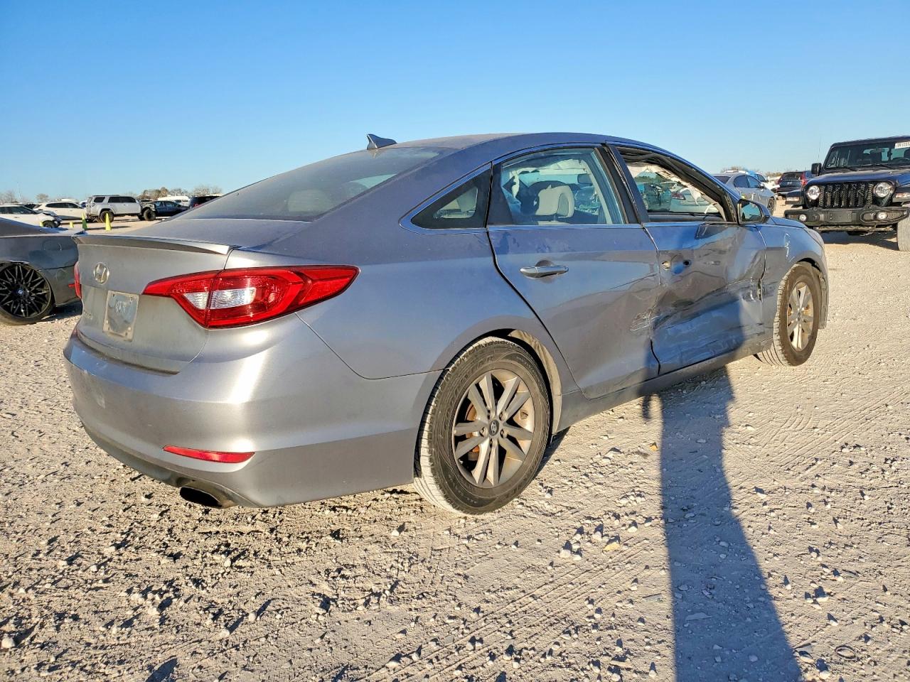 2016 HYUNDAI SONATA SE photo 5