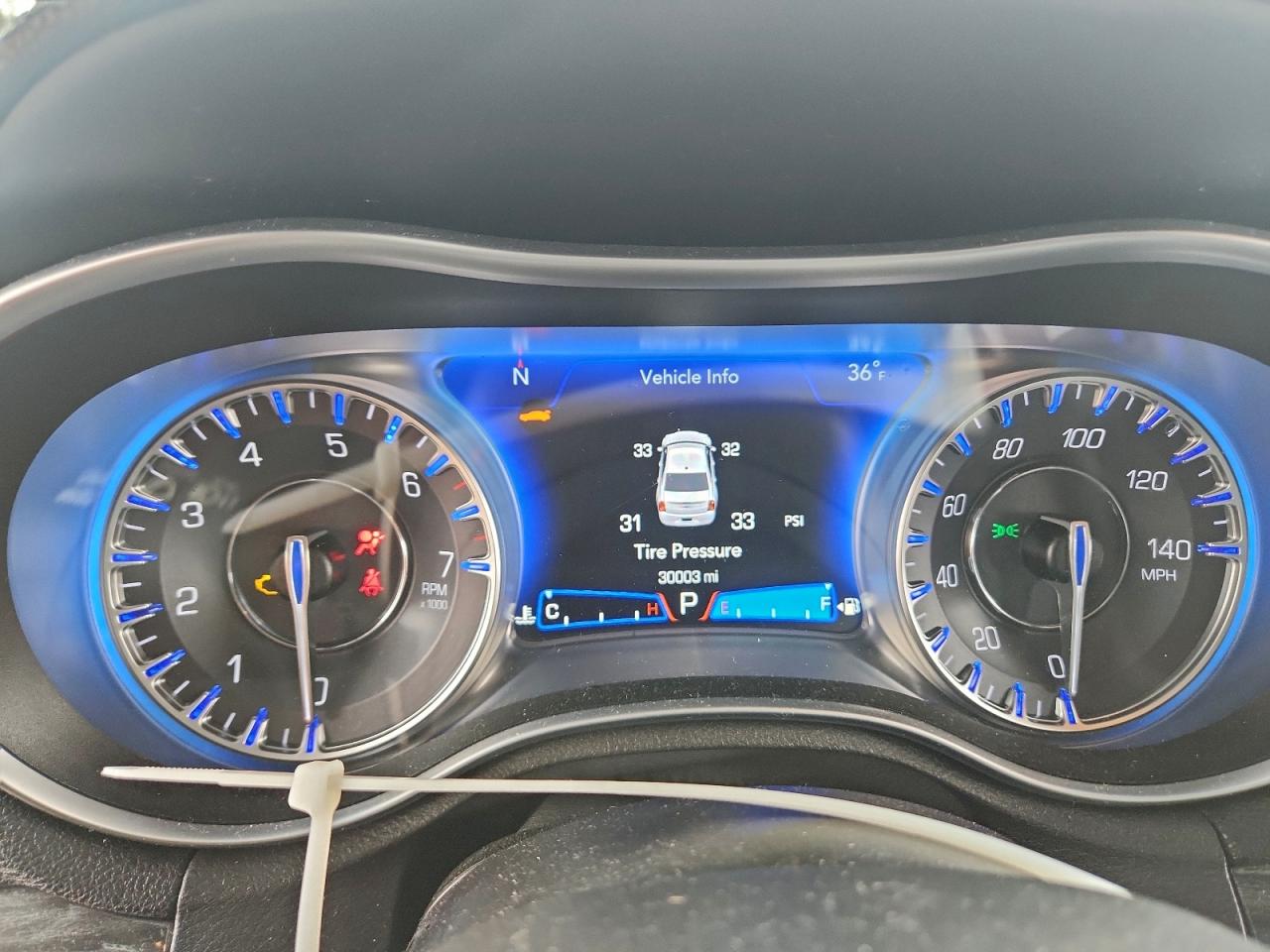 2022 CHRYSLER 300 TOURING photo 9