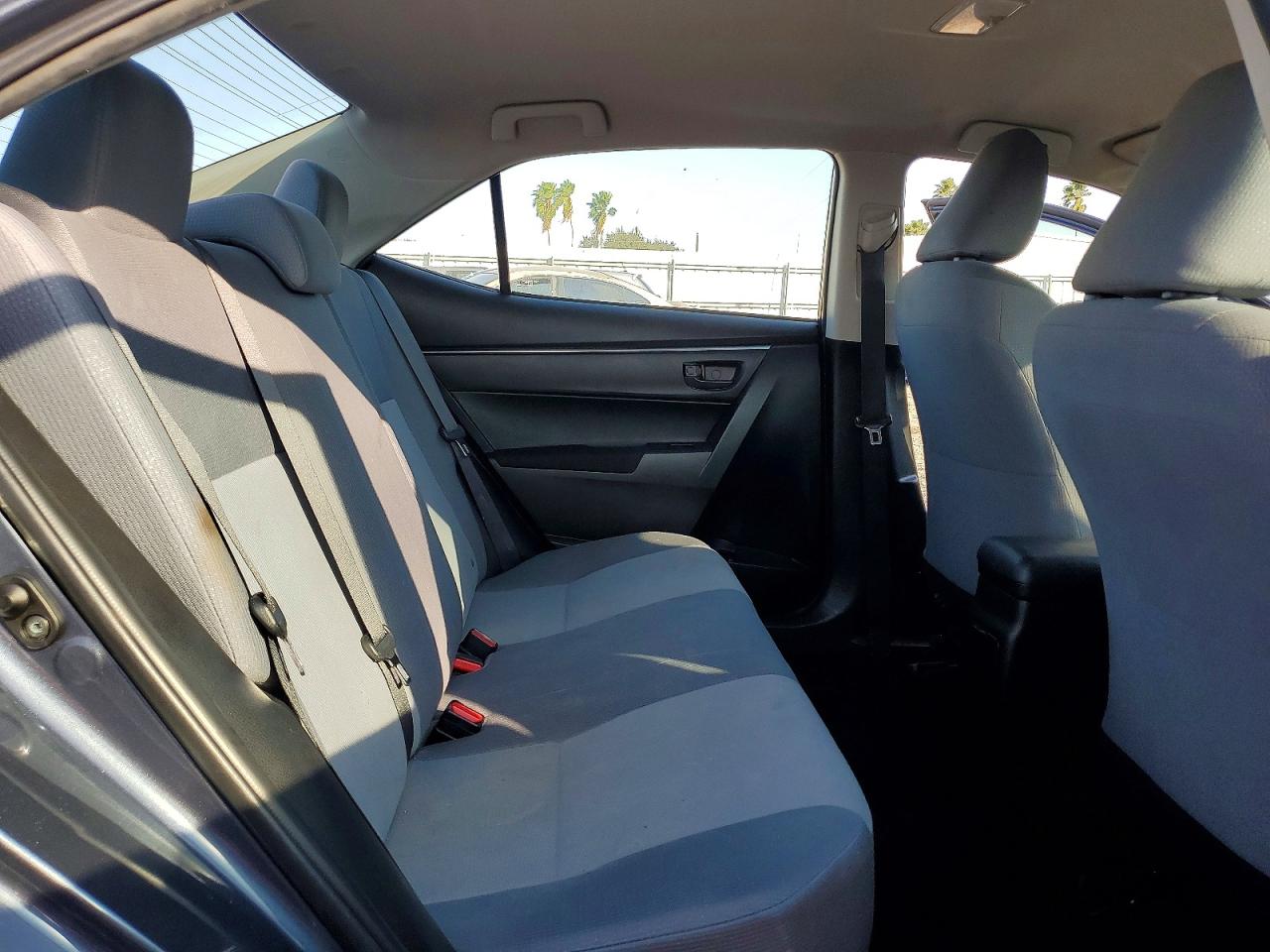2016 TOYOTA COROLLA L photo 10