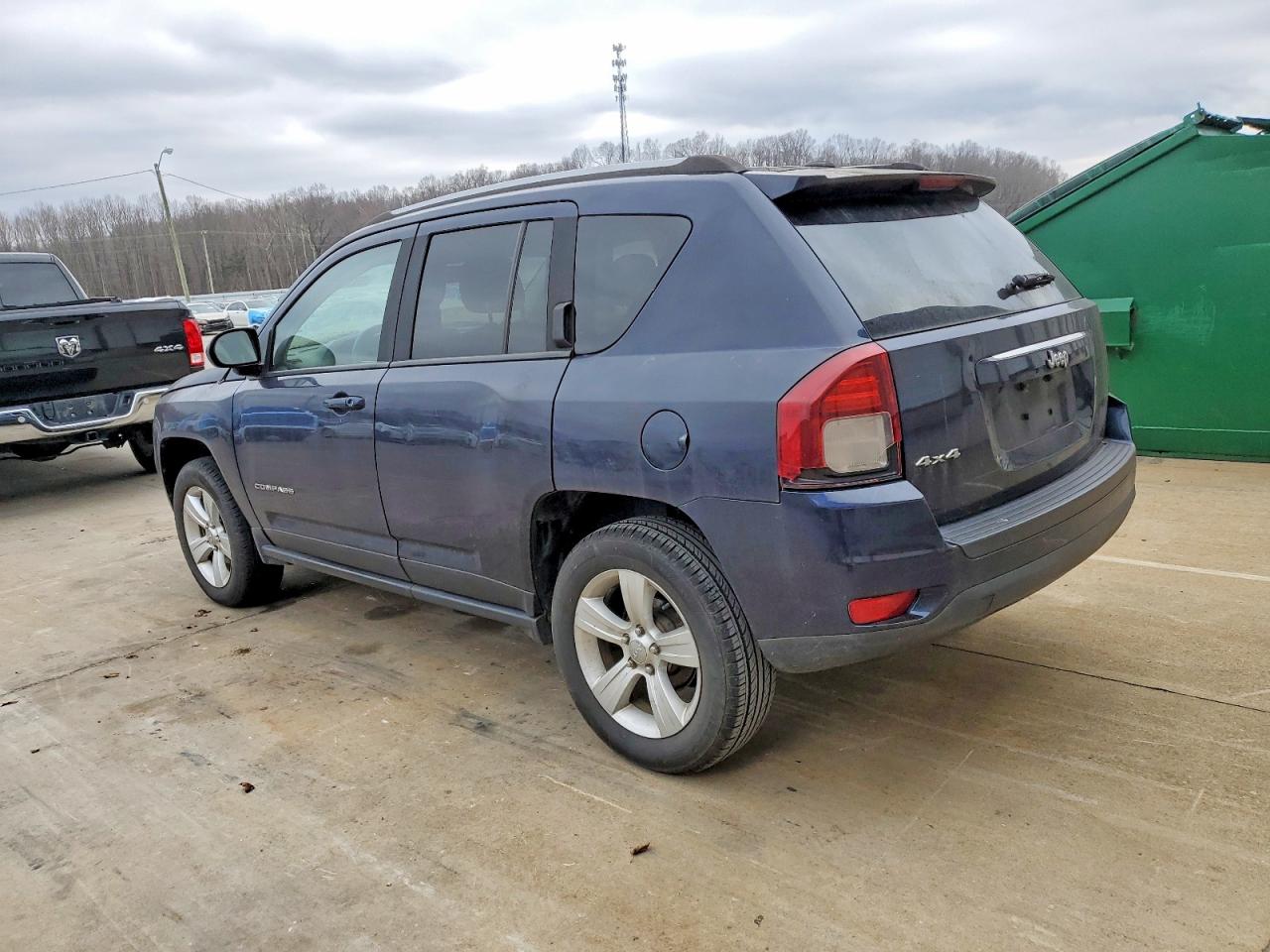 2016 JEEP COMPASS SPORT photo 2