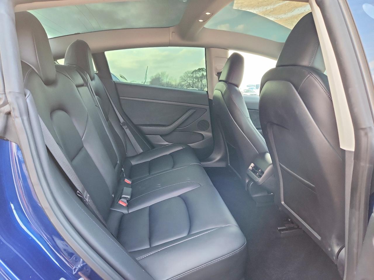 2023 TESLA MODEL 3 photo 10