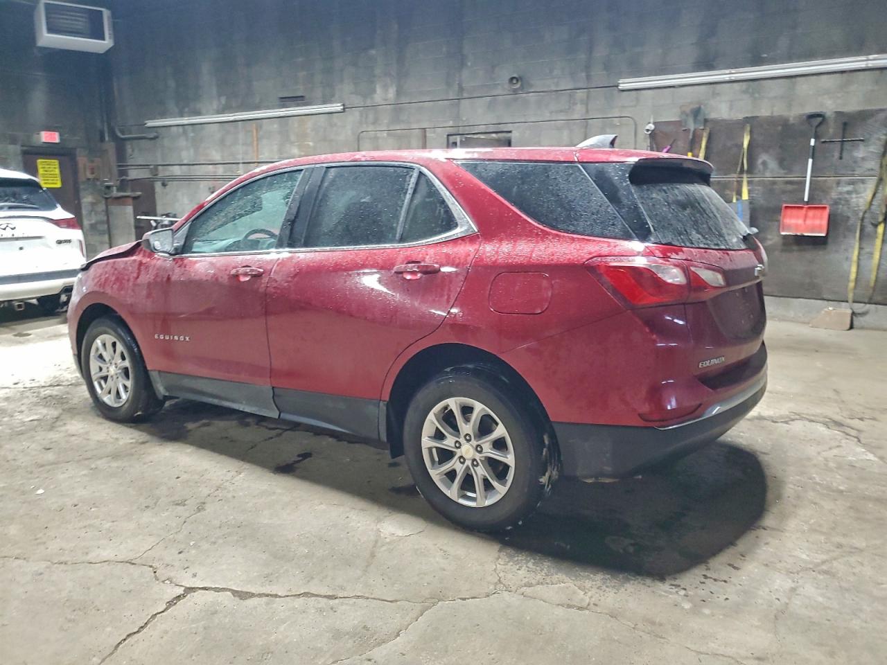 2020 CHEVROLET EQUINOX LT photo 2