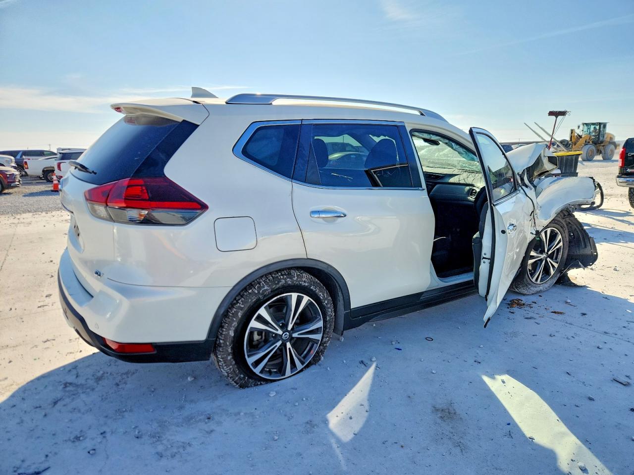 2020 NISSAN ROGUE S photo 3