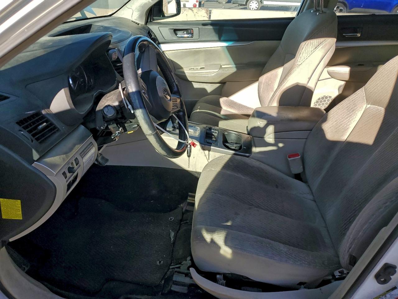 2010 SUBARU OUTBACK 2.5I PREMIUM photo 7