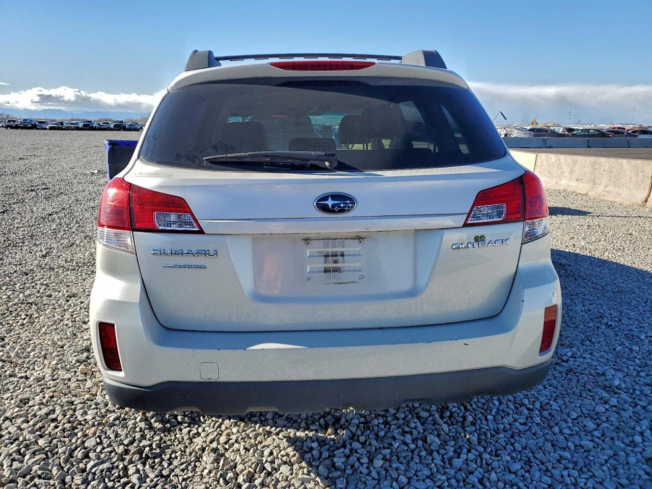 2010 SUBARU OUTBACK 2.5I PREMIUM photo 6