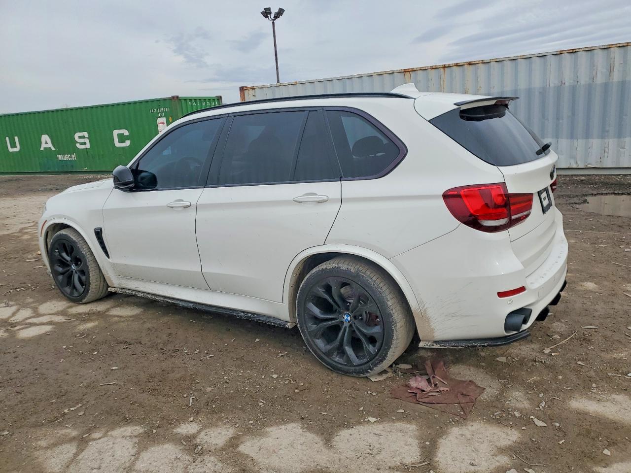 2016 BMW X5 XDRIVE50I photo 3