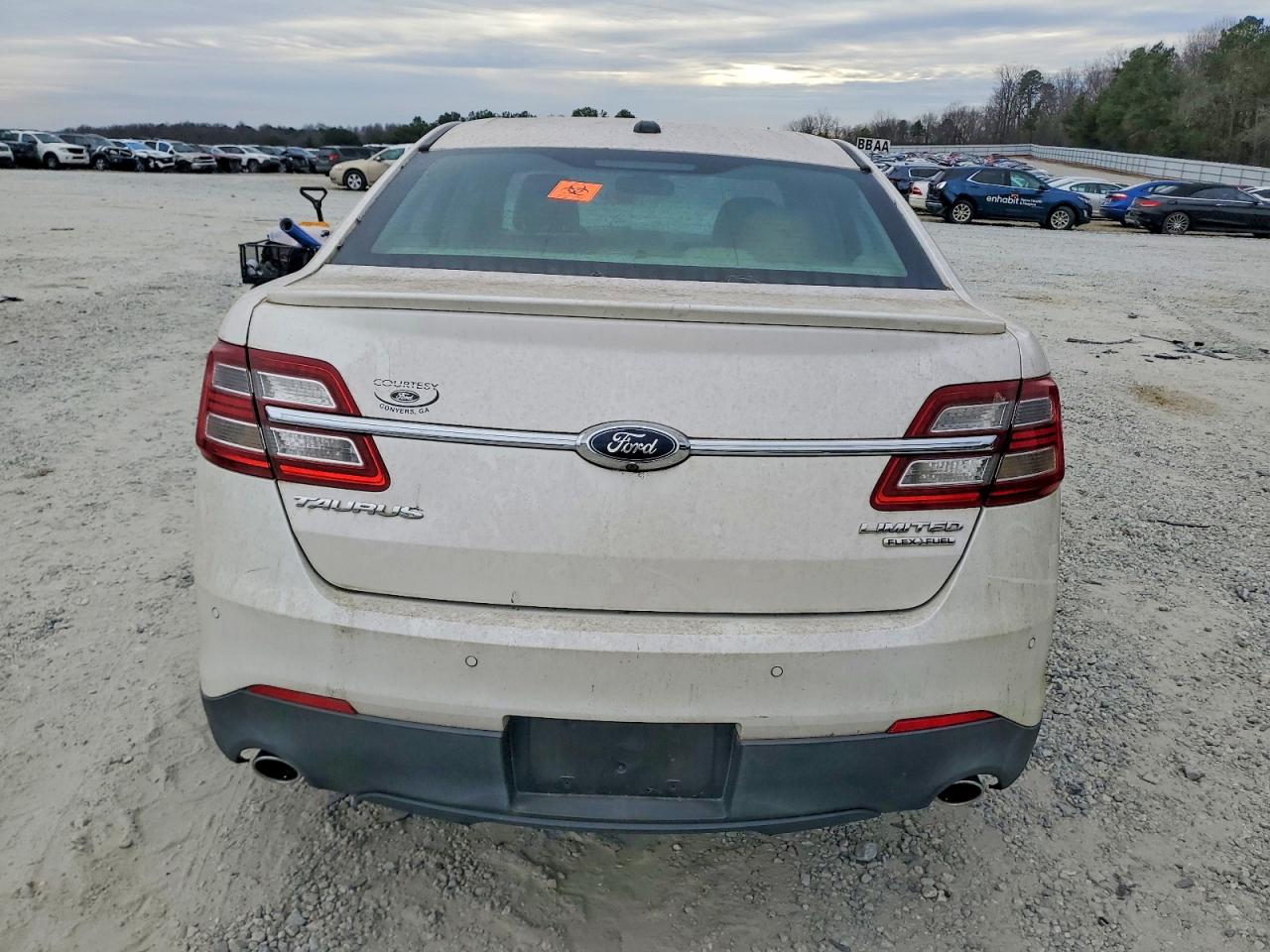 2015 FORD TAURUS LIMITED photo 6