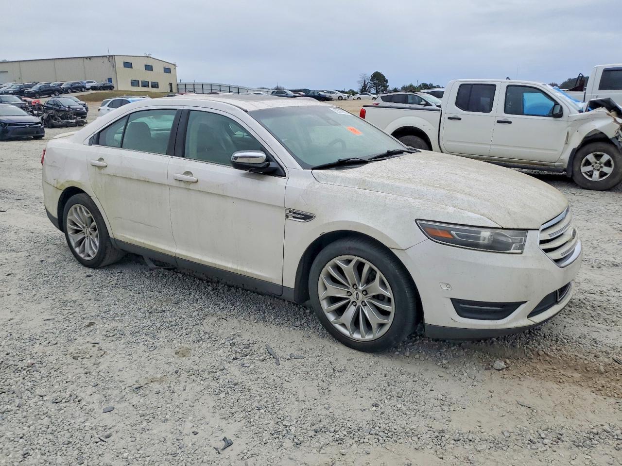 2015 FORD TAURUS LIMITED photo 4