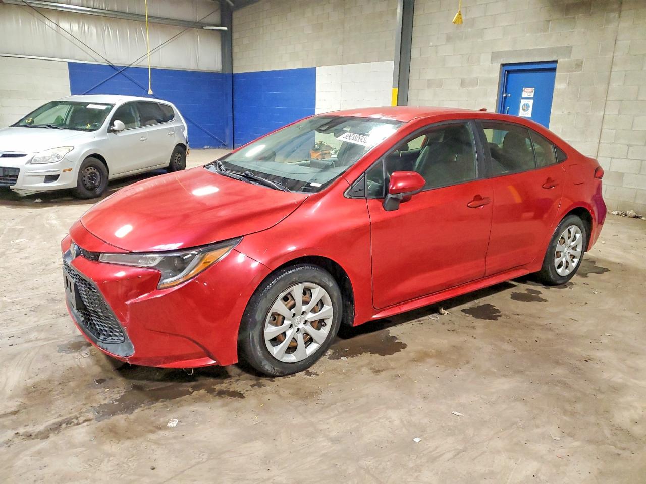 2021 TOYOTA COROLLA LE photo 2