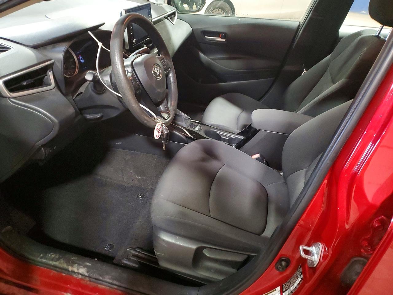 2021 TOYOTA COROLLA LE photo 13