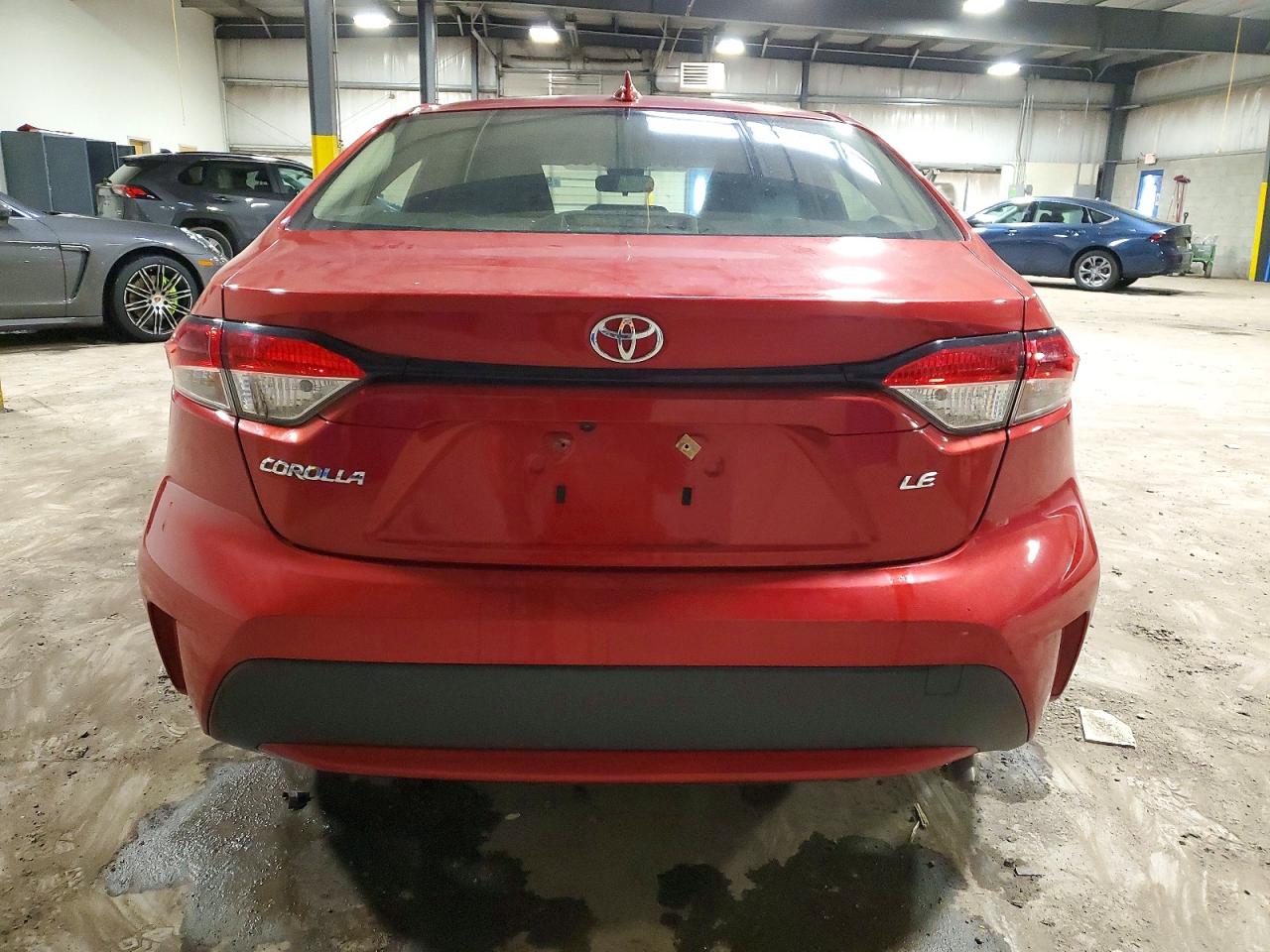 2021 TOYOTA COROLLA LE photo 11