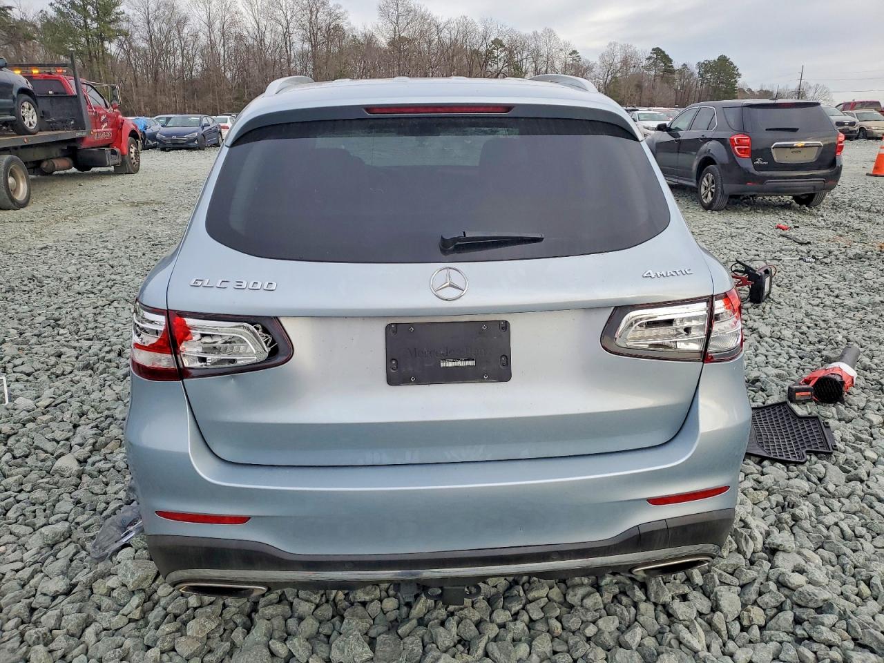 2017 MERCEDES-BENZ GLC 300 4MATIC photo 6
