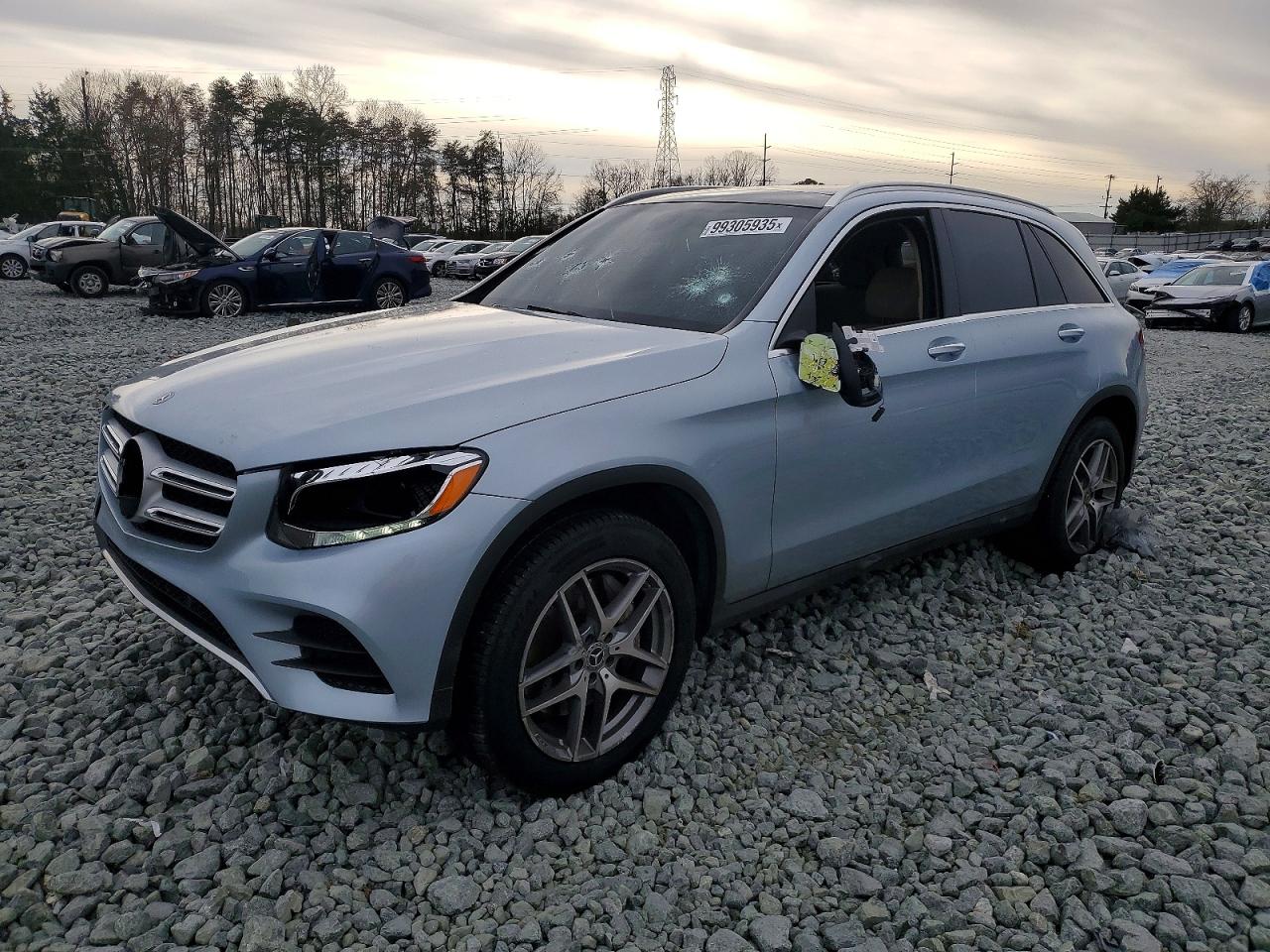 2017 MERCEDES-BENZ GLC