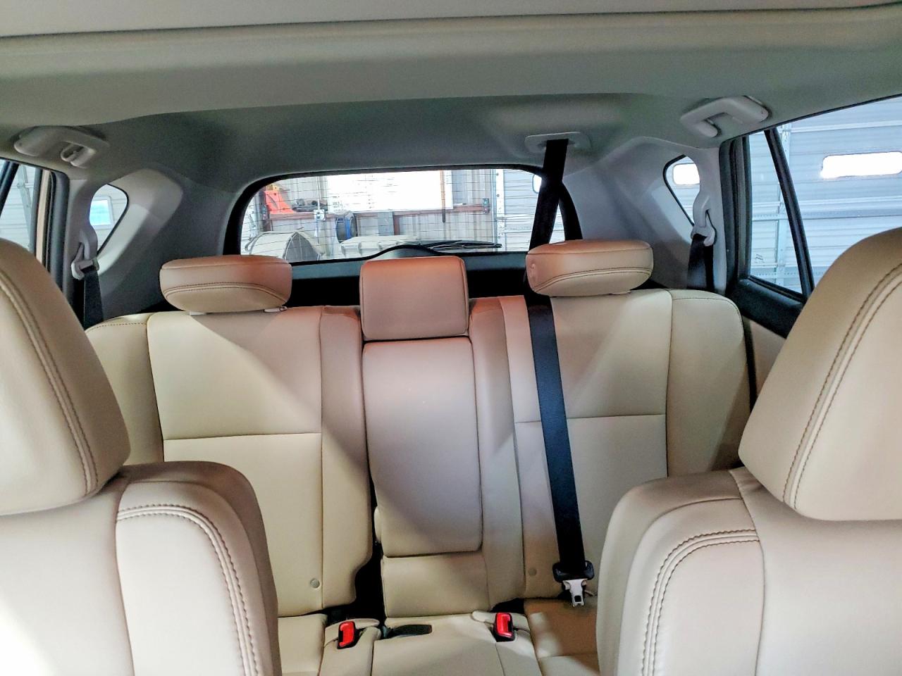 2015 TOYOTA RAV4 LIMITED photo 28