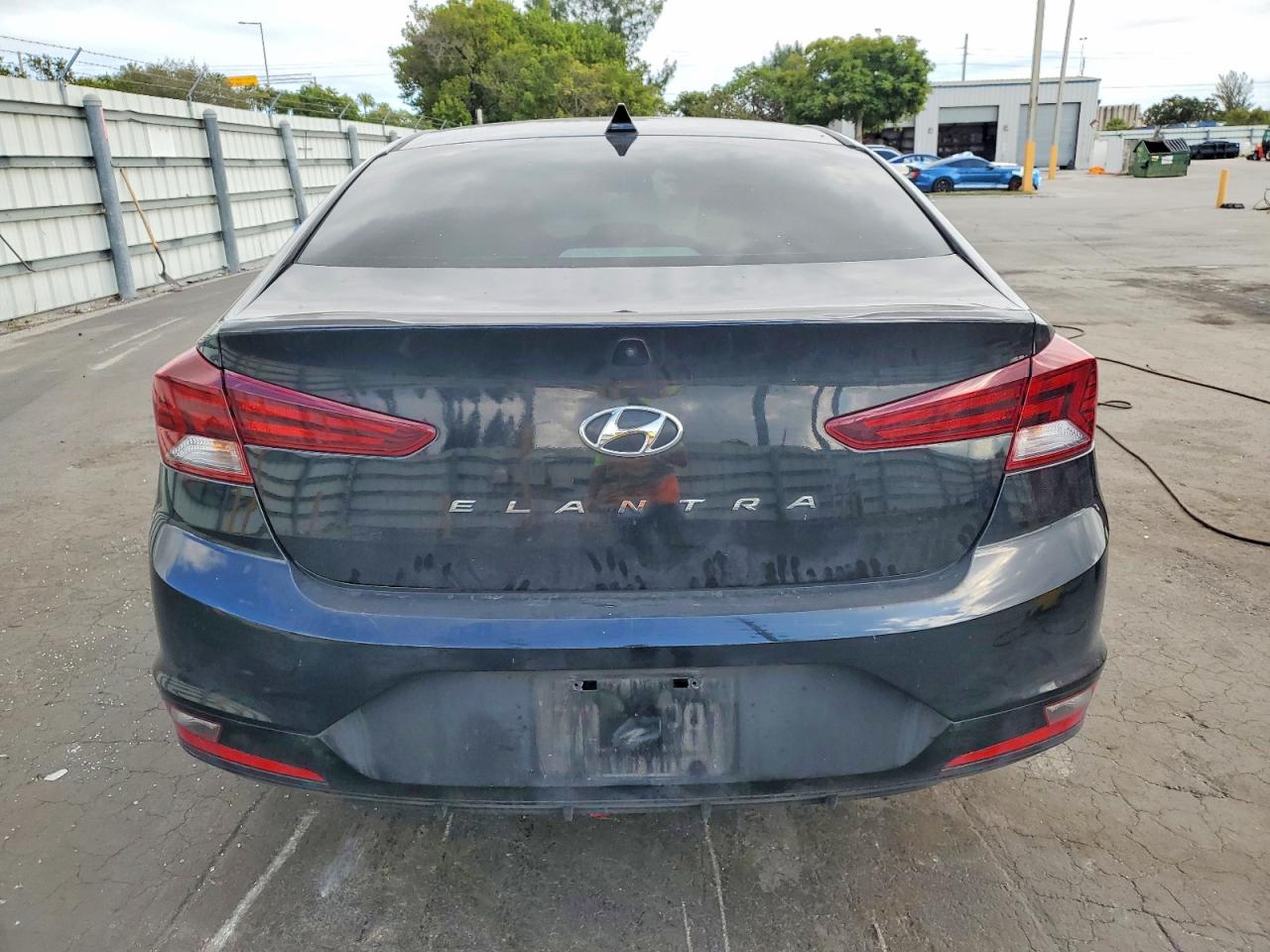 2019 HYUNDAI ELANTRA SEL photo 6