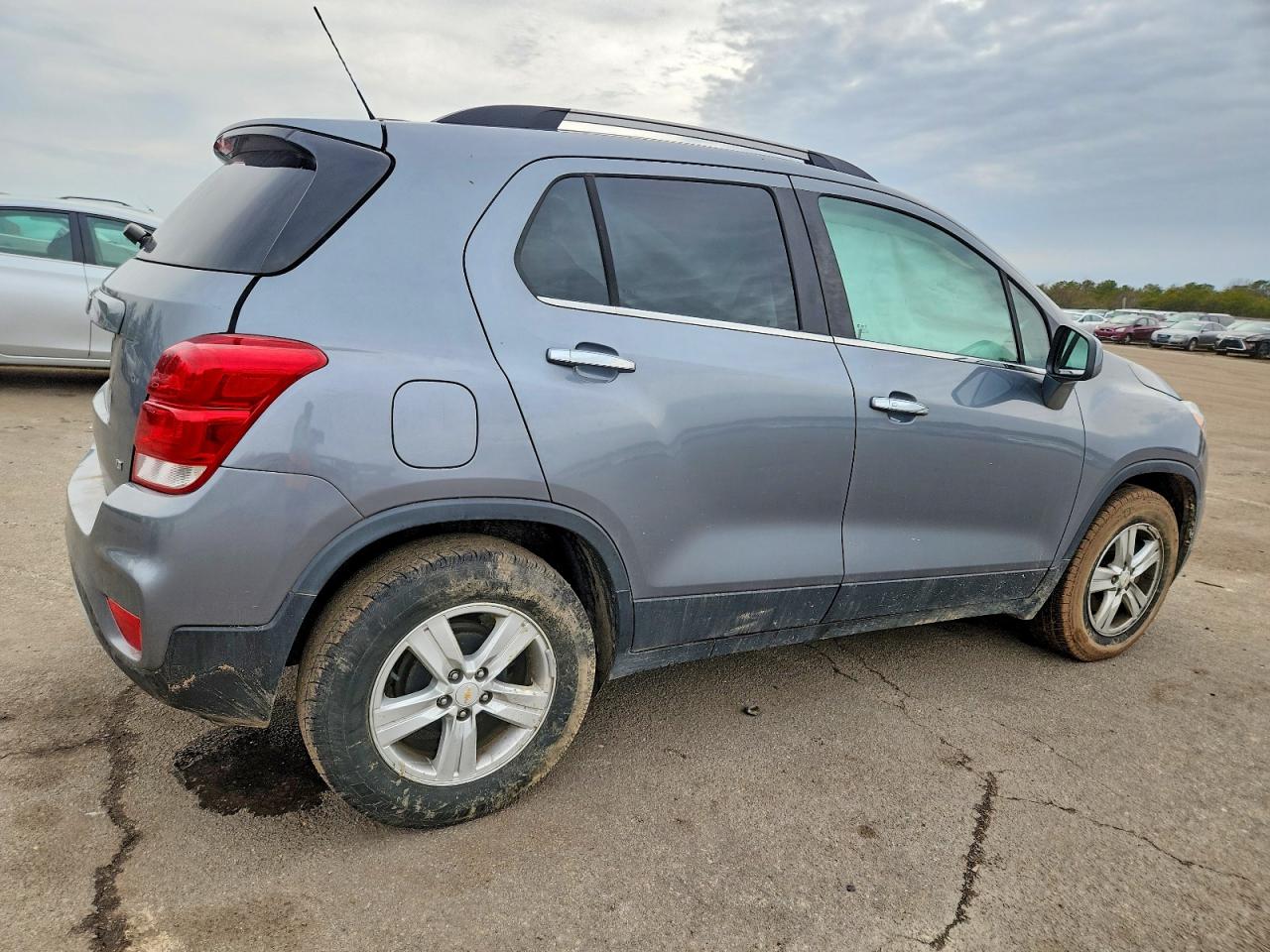 2019 CHEVROLET TRAX 1LT photo 5