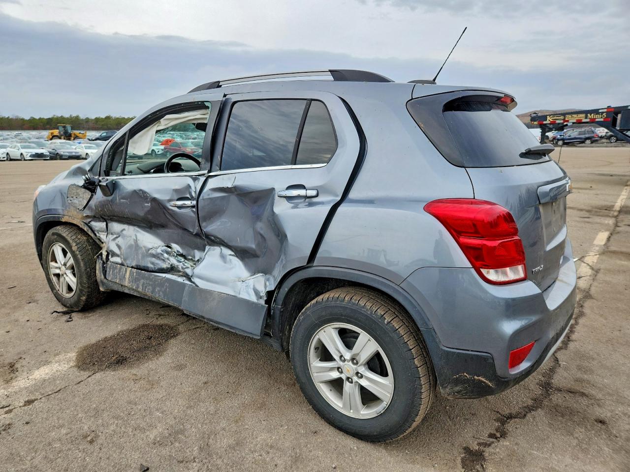 2019 CHEVROLET TRAX 1LT photo 3