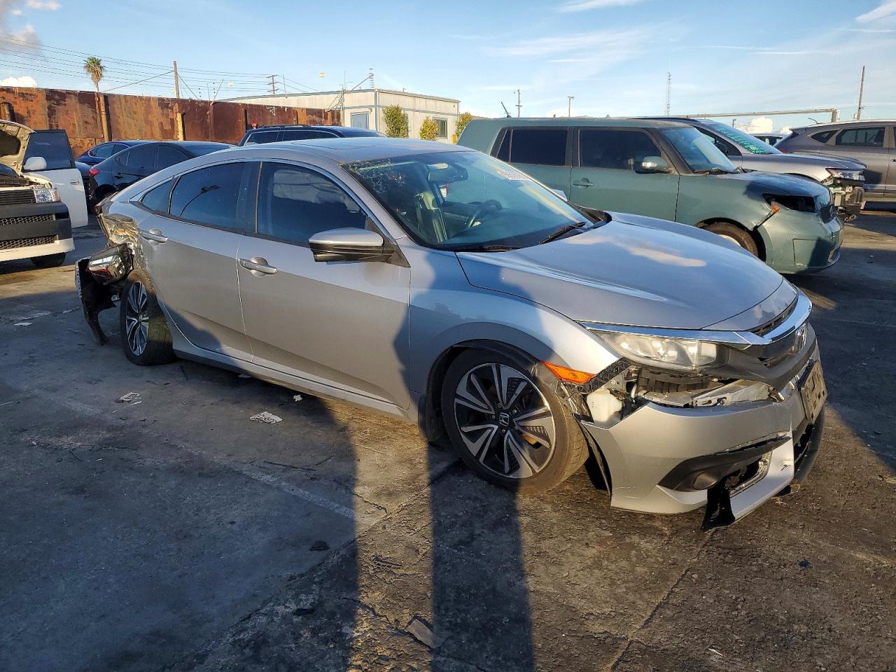 2016 HONDA CIVIC EXL photo 4
