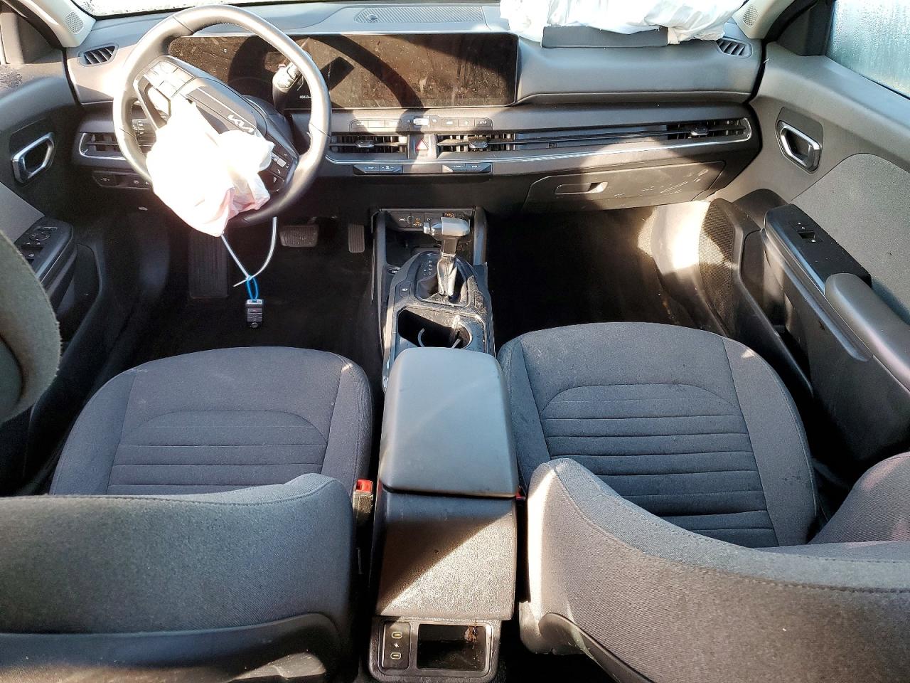 2025 KIA K4 EX photo 8