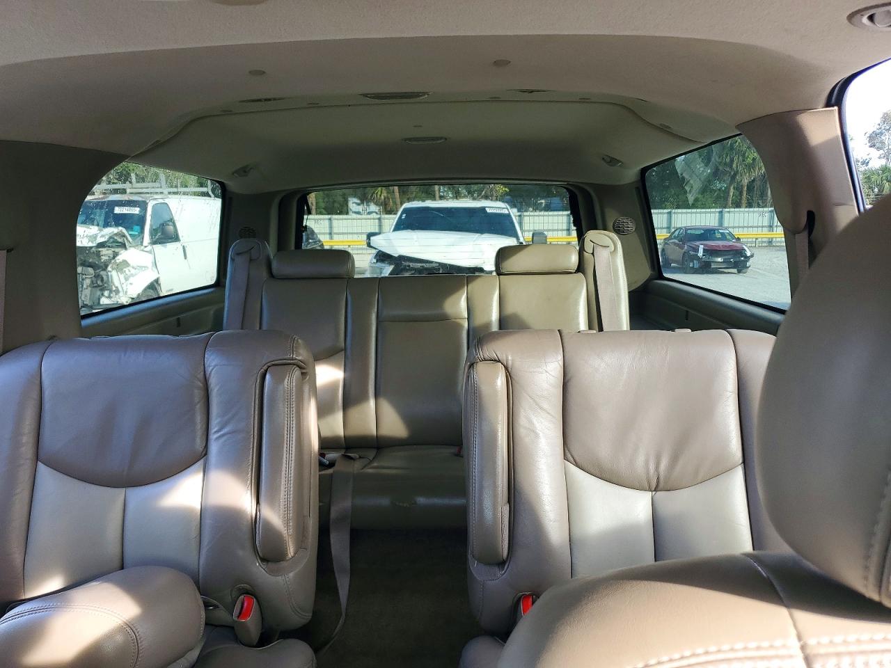 2003 GMC YUKON XL DENALI photo 10