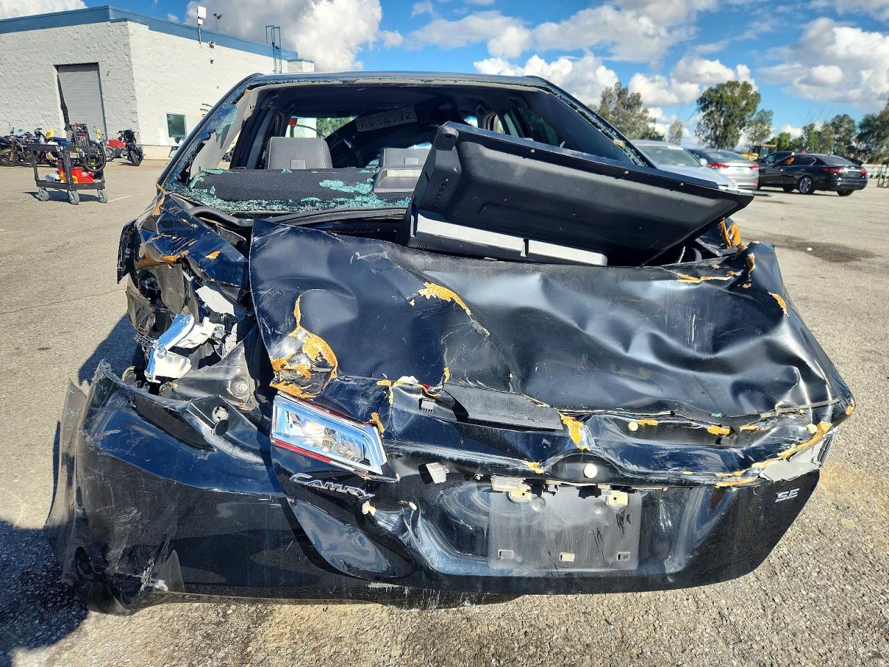 2012 TOYOTA CAMRY BASE photo 6