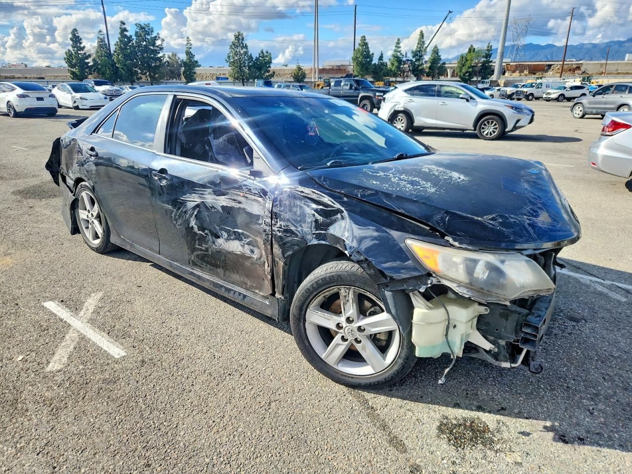 2012 TOYOTA CAMRY BASE photo 4